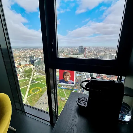 Skyline Solaria Mediolan